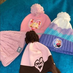 Iittle girl winter hats!Never worn,fits toddler sz
